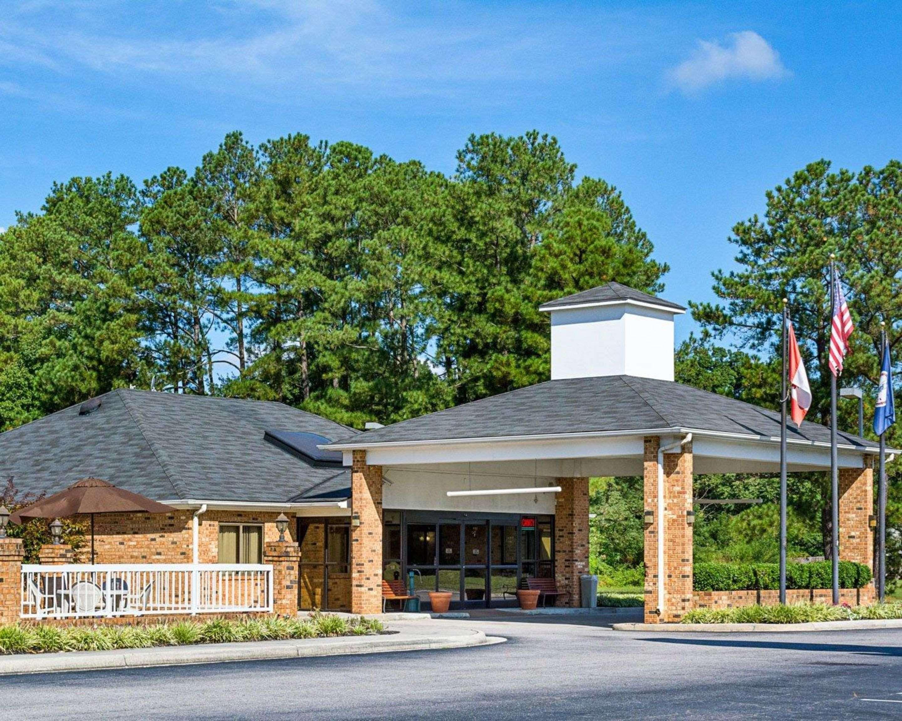 Quality Inn Petersburg Near Fort Gregg-Adams מראה חיצוני תמונה